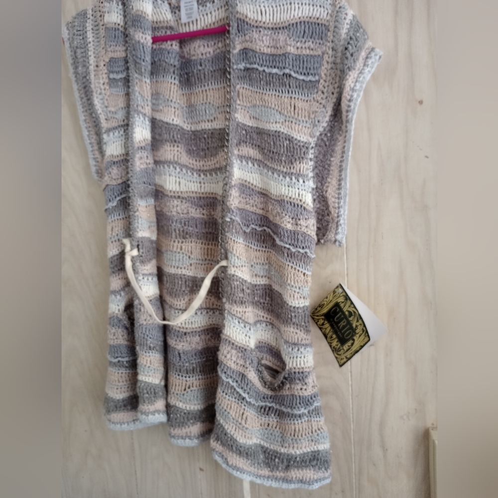 Curio Sweater - Picture 5 of 10